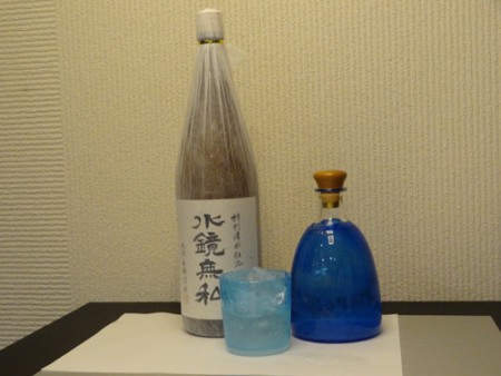 麹と酵母により醸し出された自然の恵です。すっきりとした飲み口でありな がら、香りや旨みも十分備えています。