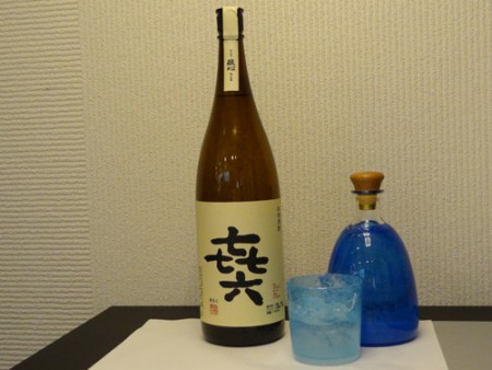 喜六「七七七六」口当たり柔らかく、キレも感じられる味わい。